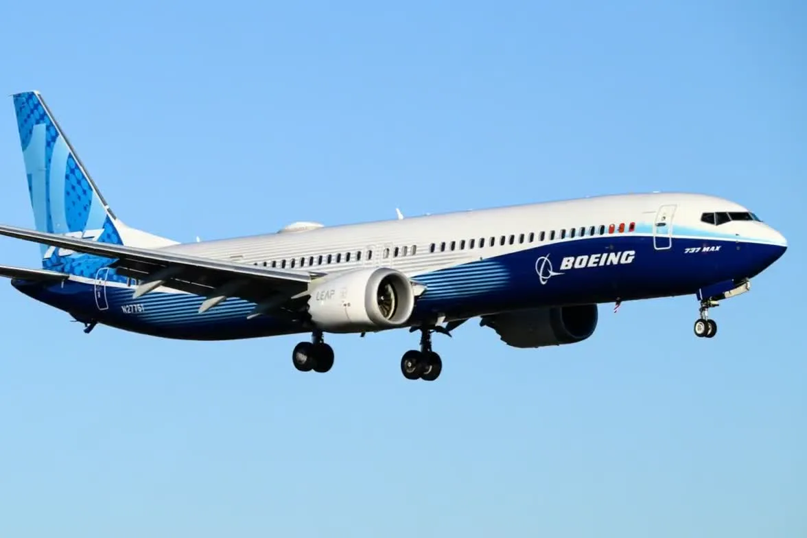 Boeing 737 en aproximación